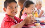Image of child eating lunch